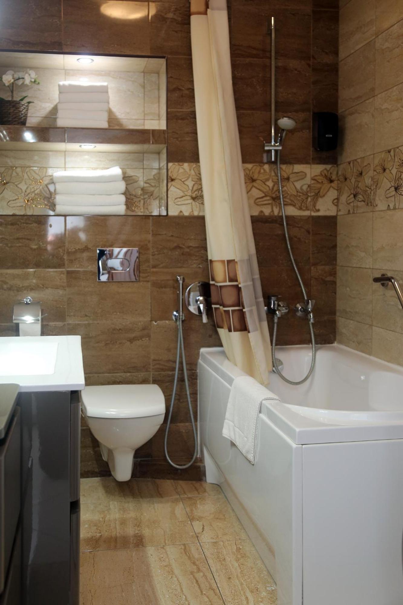Apartamenty Uniejow "Prywatne Kapiele Termalne" ภายนอก รูปภาพ